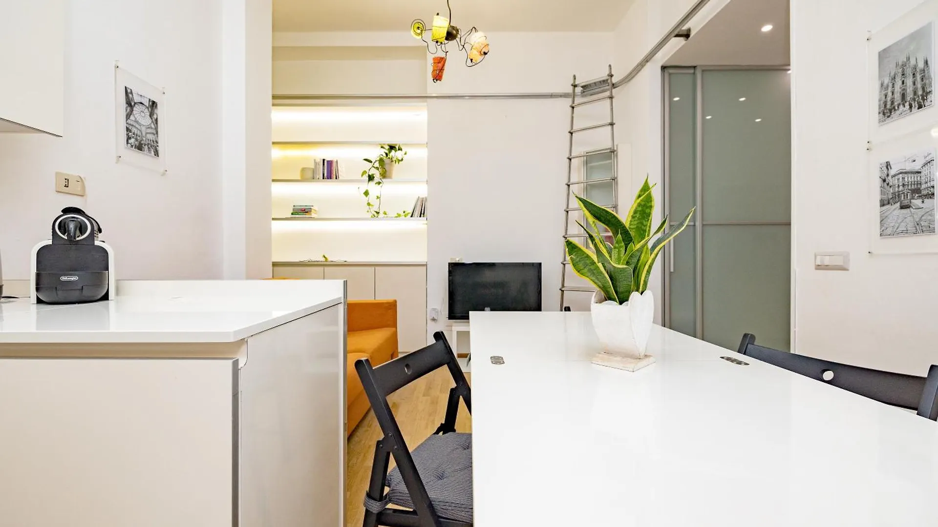 Minimal Apartment Near Bocconi University Mailand